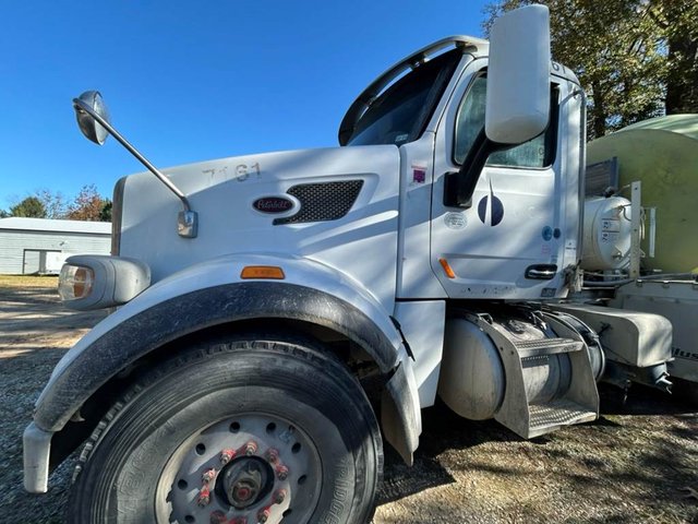 2018 Peterbilt 567 Concrete Mixer - photo 4