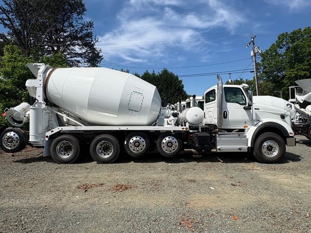 2026 International HX620 Concrete Mixer - photo 1