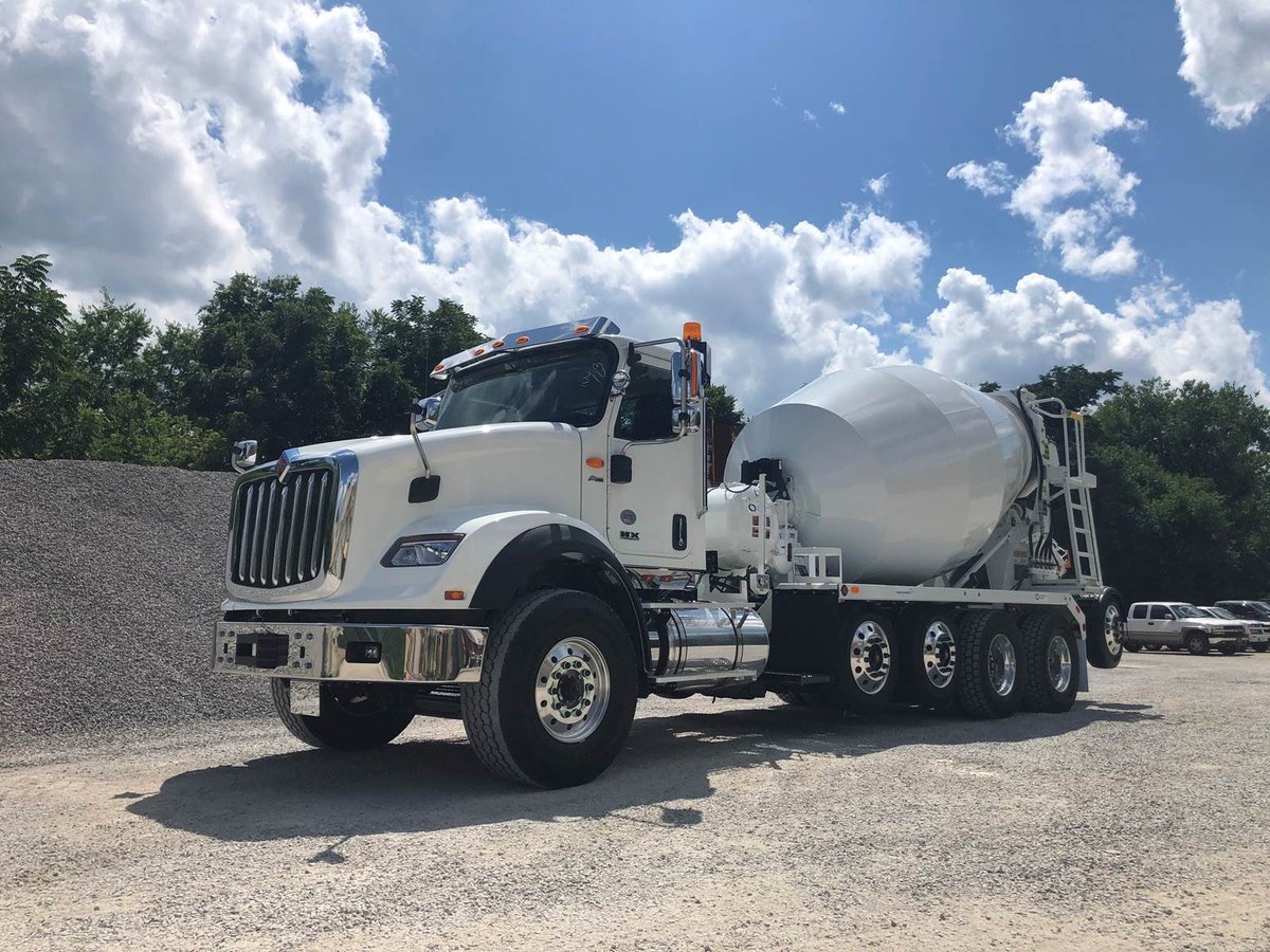 2026 International HX620 Concrete Mixer - Continental Thoroughbred Body - photo 1