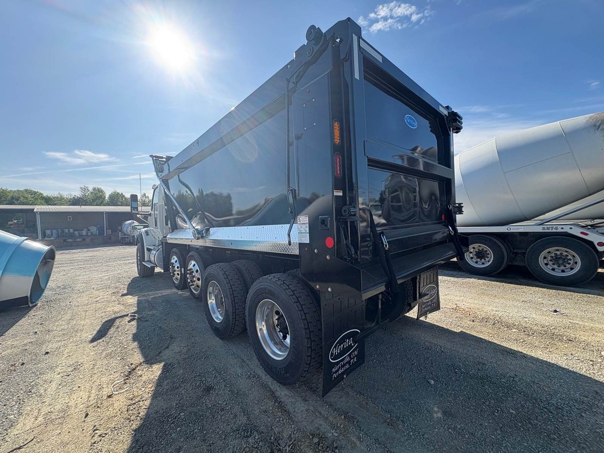 2026 International HX620 Dump Truck - Heritage Steel Body - photo 5
